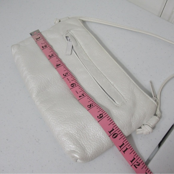 Bags by Pinky Vintage White Leather Shoulder Bag - Picture 14 of 16